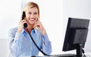 Chăm sóc khách hàng qua điện thoại là hình thức chăm sóc gián tiếp