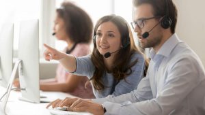 Nhân viên telesale khách hàng lẻ và nhân viên telesale cho khách hàng doanh nghiệp