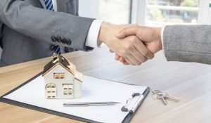 Tạo dựng mối quan hệ với khách hàng