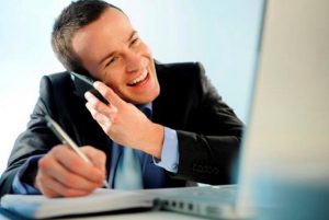 Trả lời khách hàng một cách thường xuyên và nhanh nhất có thể