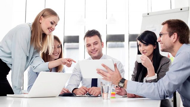 Bộ phận trainer có trách nhiệm đào tạo kỹ năng cho nhân viên
