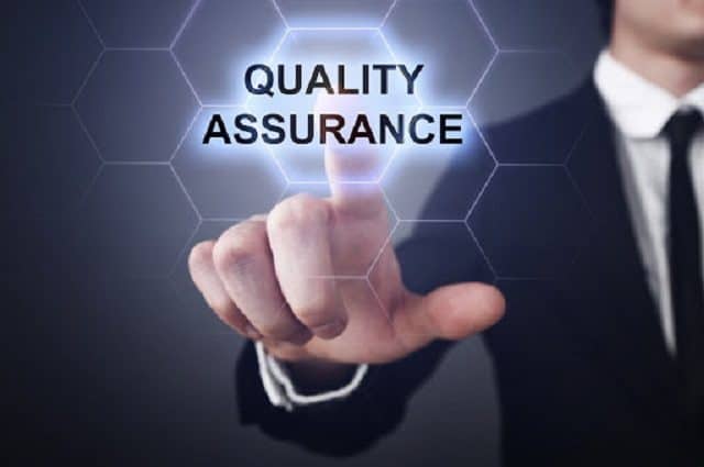 Công việc của chuyên viên quản lý chất lượng là đánh giá kết quả làm việc